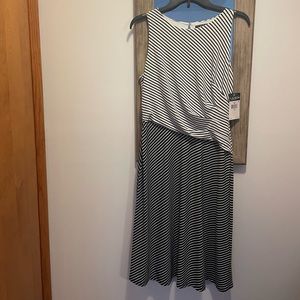 Lauren Ralph Lauren striped dress size 8.